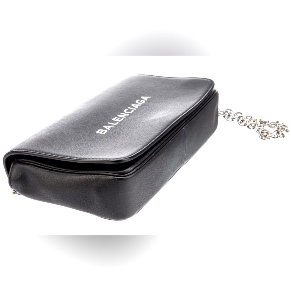 Balenciaga, Black Leather Crossbody w/ Front Closure. Includes Dust Bag. - Picture 15 of 16